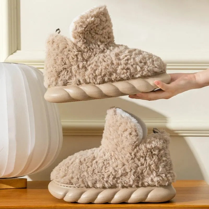 Women's plush winter slippers cozy soft lining non-slip sole indoor outdoor comfort