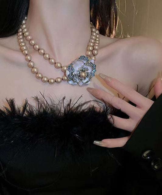 Collier princesse floral rétro en alliage de cuivre doré et zircon à double couche de perles - Wavlynn
