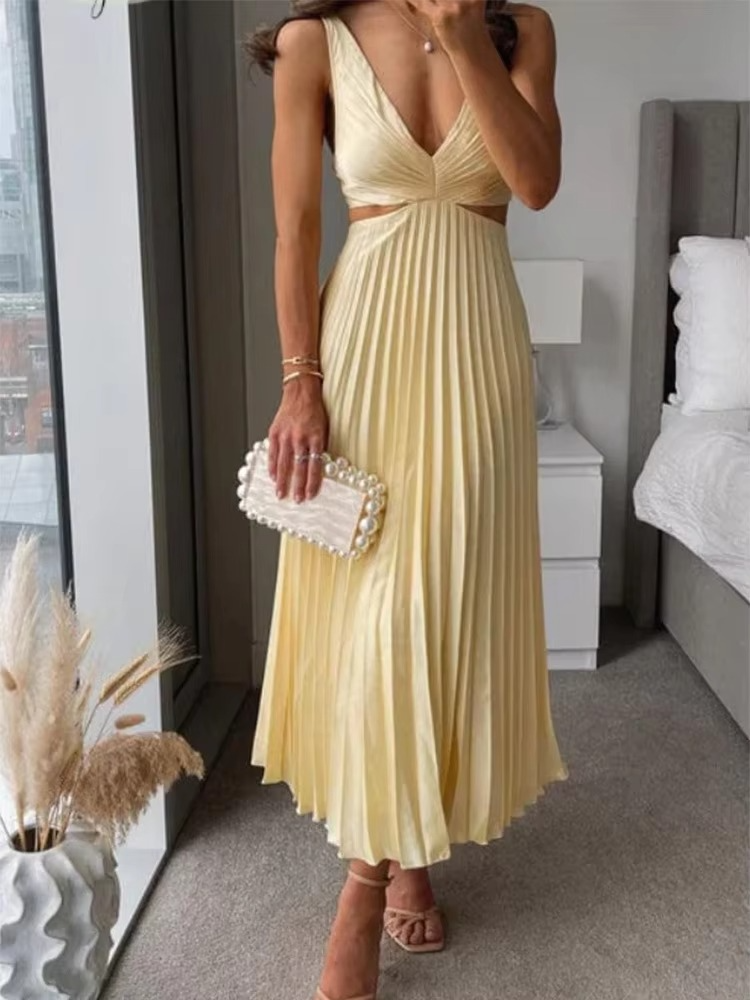 Elegant sleeveless maxi dress deep V neck pleated high waist flowy summer style