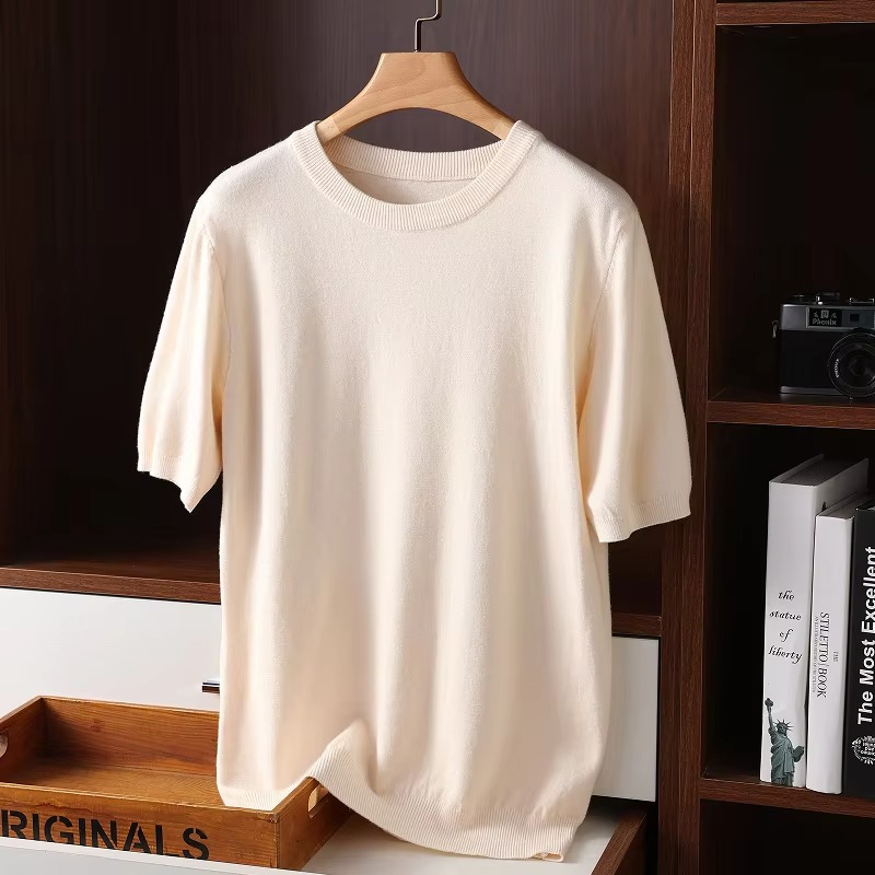 Men's ivory cashmere short sleeve O-neck sweater, lightweight fine-knit everyday luxury pullover