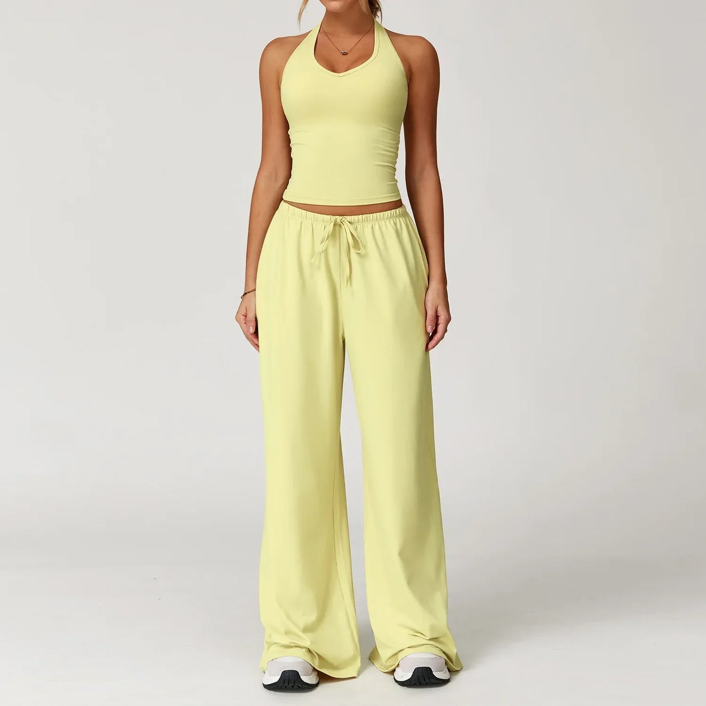 Women's winter wide leg loose fit pants in casual style with relaxed silhouette for cold days
