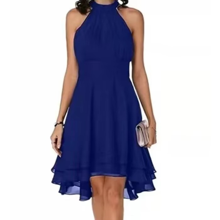 Women's sleeveless halter neck summer dress in elegant cut with tiered ruffle hem