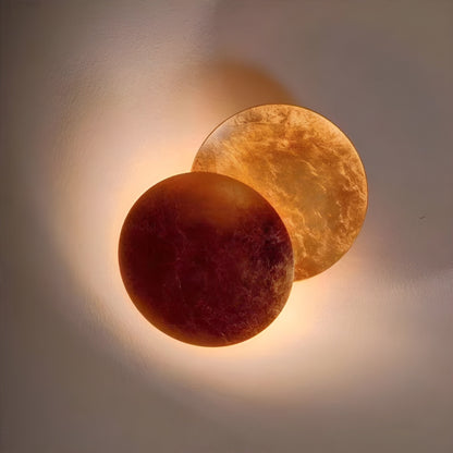 Solar eclipse-inspired warm ambient wall lamp, circular iron design, golden 2700K glow, 20cm minimalist sconce