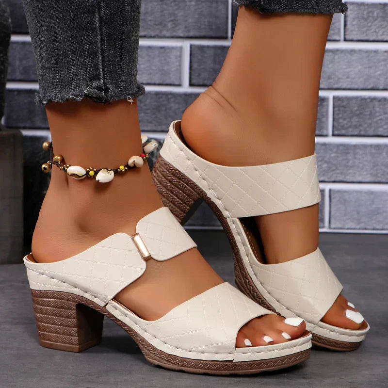 Women's block heel flat sandals with comfort support, elegant silhouette for all-day comfort
