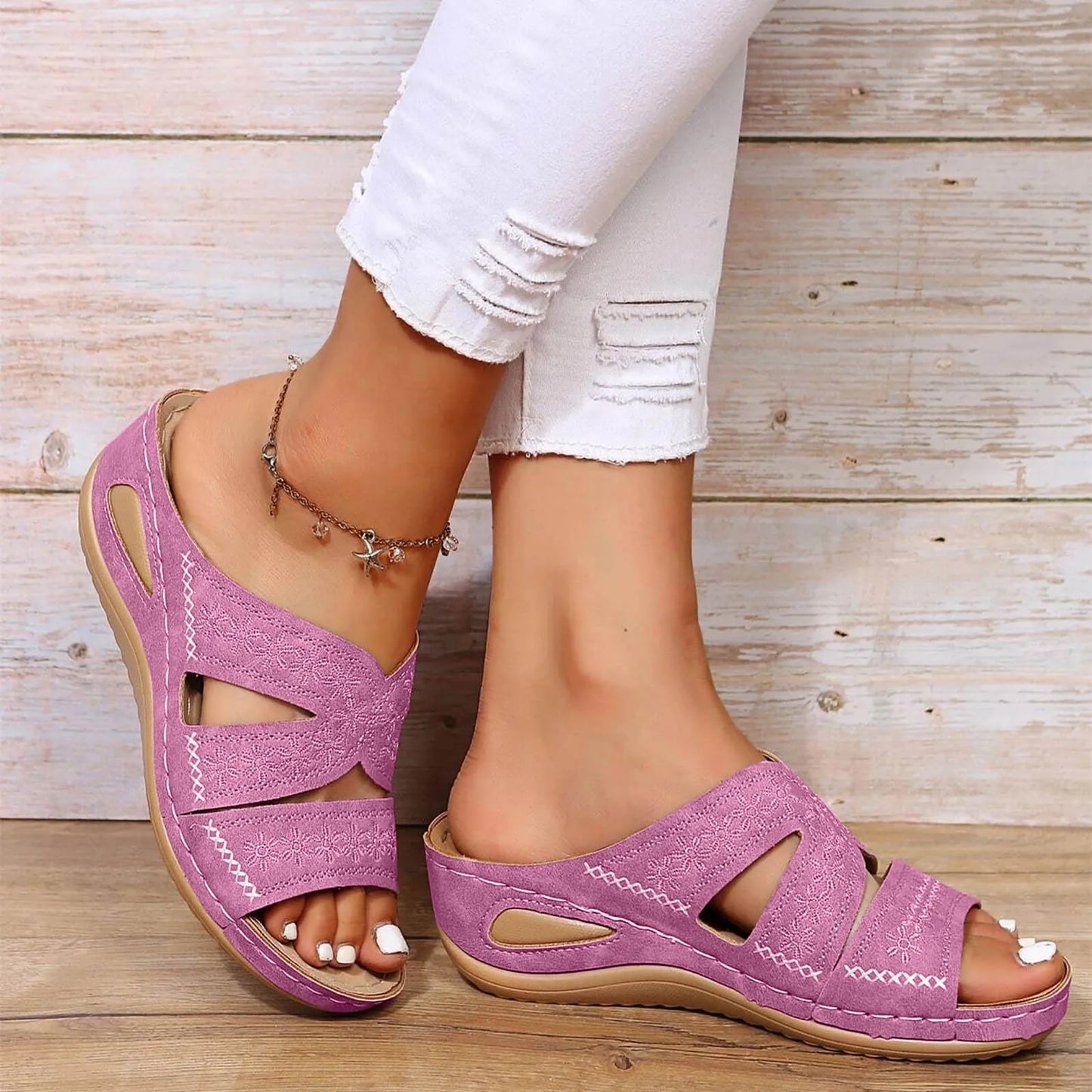 Women's comfort adjustable sandals with cushioned soles and arch-supporting footbed for all-day comfort