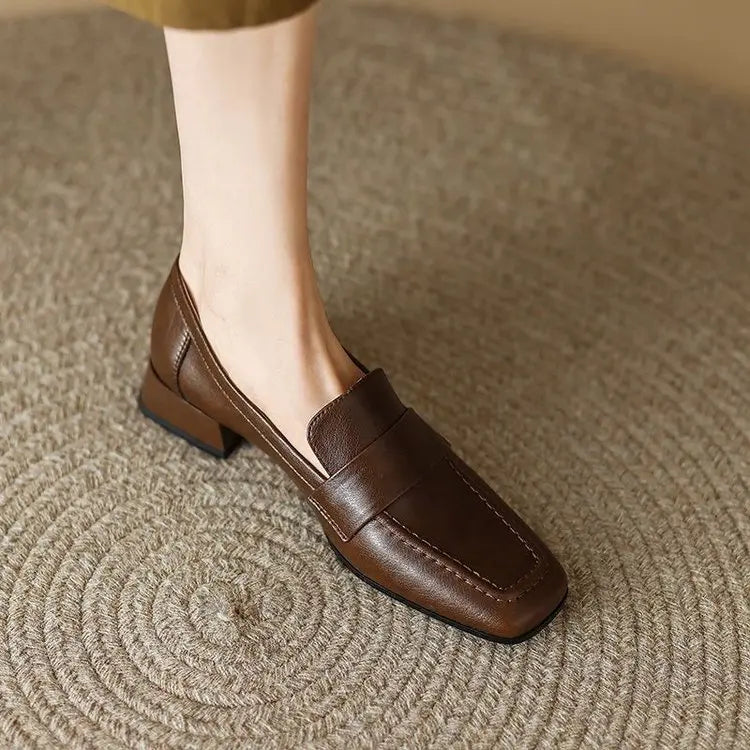 Cassiel women's comfort loafers in polished leather with minimalist silhouette and all-day comfort support