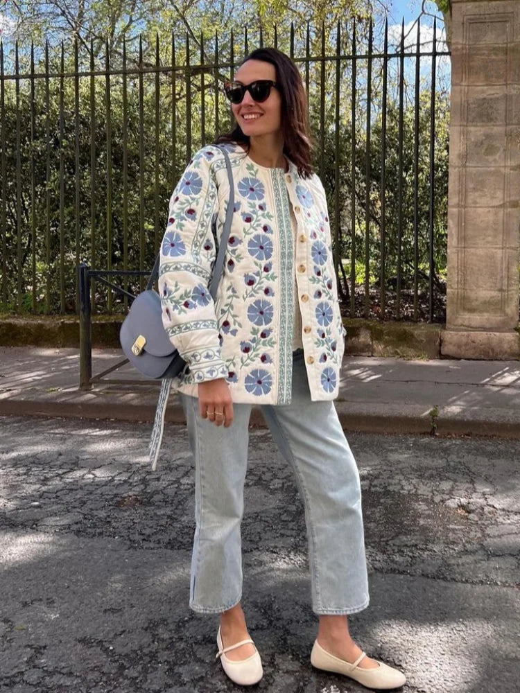 Women's lightweight straight-cut jacket with delicate embroidered floral pattern, round neck, long sleeves