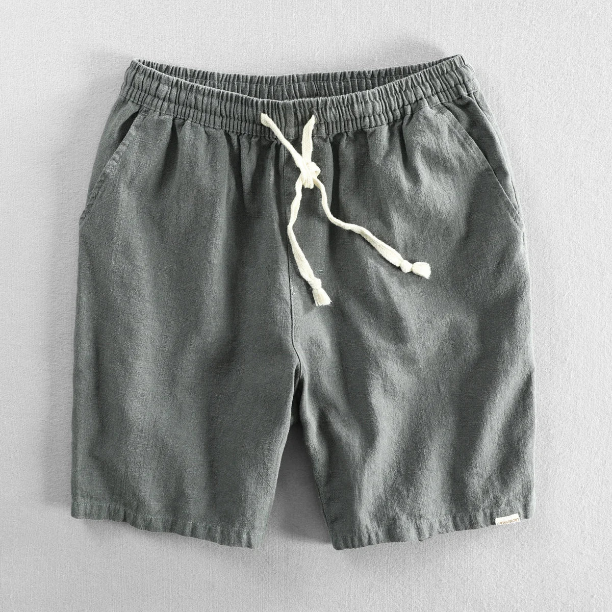 Madrid cotton-linen shorts in neutral tone, tailored cut with adjustable drawstring waist