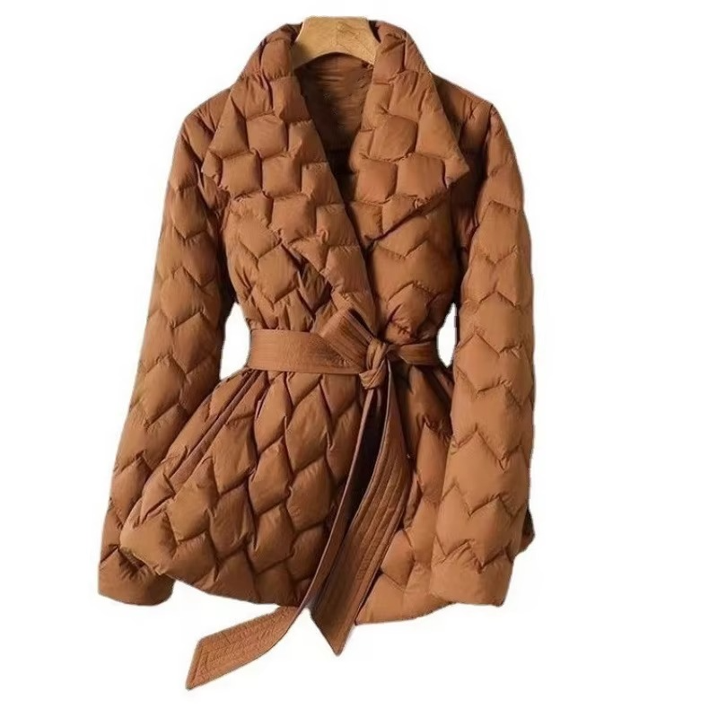 Women's lightweight quilted cotton jacket with lapel, tie waist, mid-length silhouette, effortless chic style