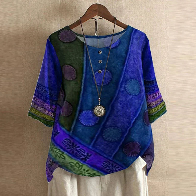Vintage floral blouse relaxed fit retro-inspired design in soft tones for effortless everyday elegance