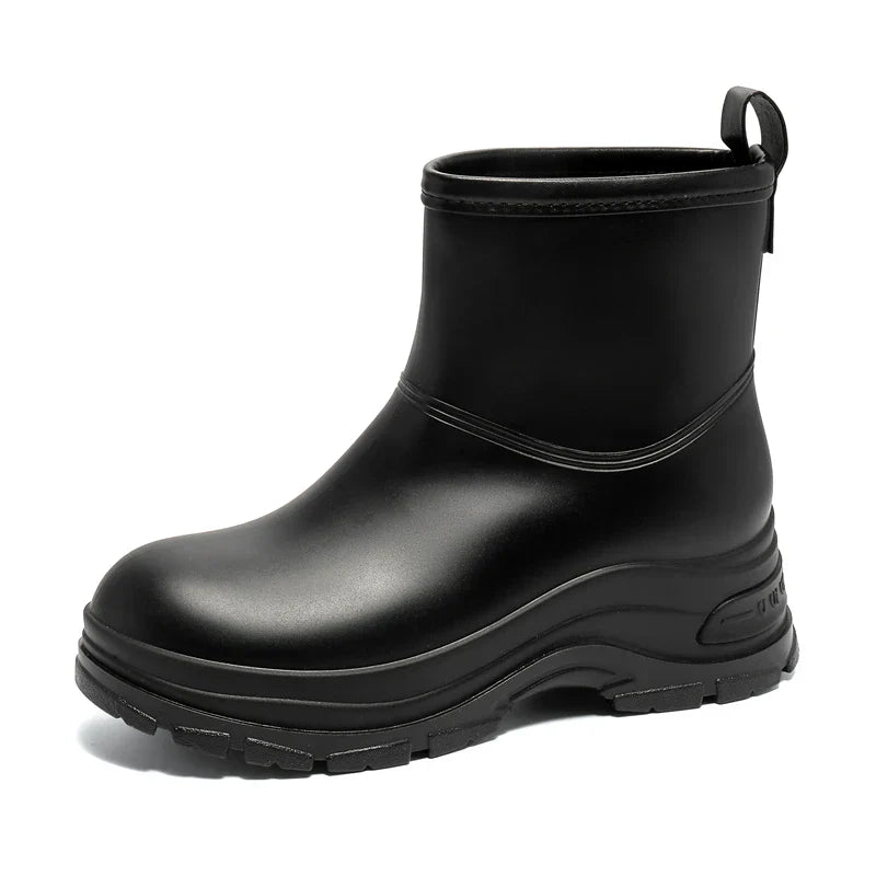 Morgan women's black thick-sole winter boots with non-slip tread for icy conditions