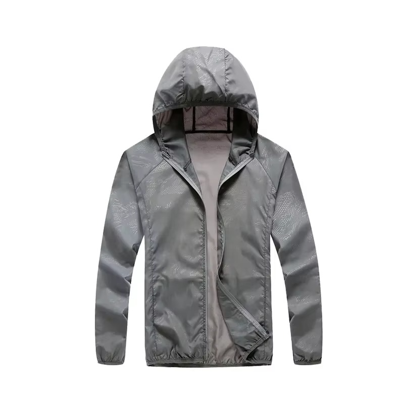 Lightweight waterproof windbreaker raincoat for men and women, packable hiking jacket with rain protection