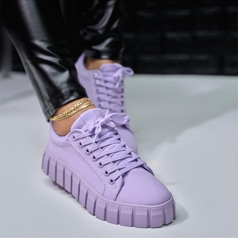 Women's high platform lace-up walking shoes in neutral tone, bold chunky sole, city-ready fashion style