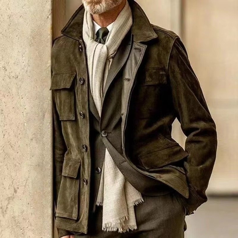 Retro mid-length men's khaki trench coat with lapel collar and single-breasted closure