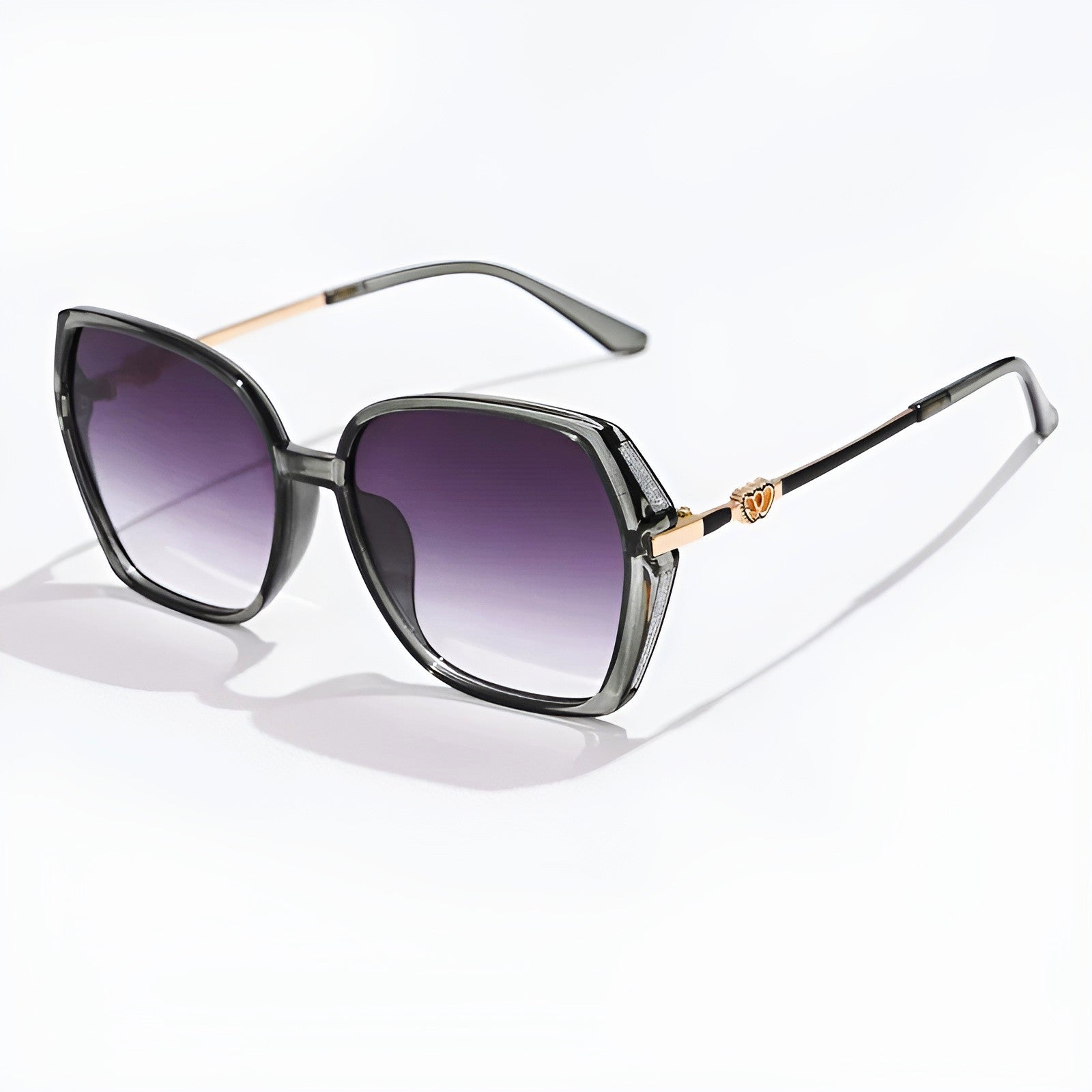 Oversized metal alloy sunglasses with gradient color lens finish and UV protection