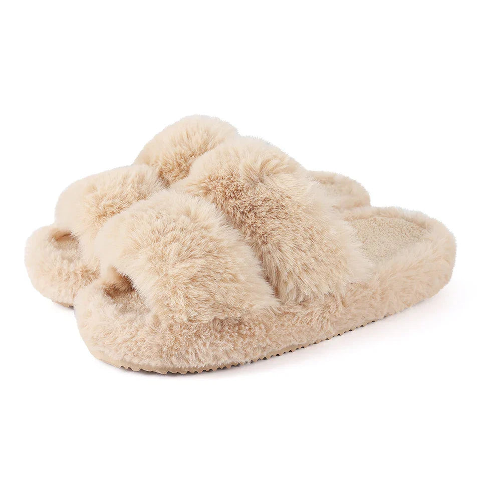 Women's cozy faux fur slide slippers in plush design with open-toe slip-on style for home lounging
