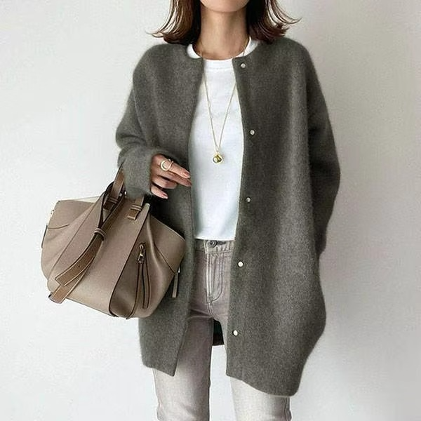 Women's vintage knit cardigan single breasted O-neck cozy autumn layer in warm neutral tones