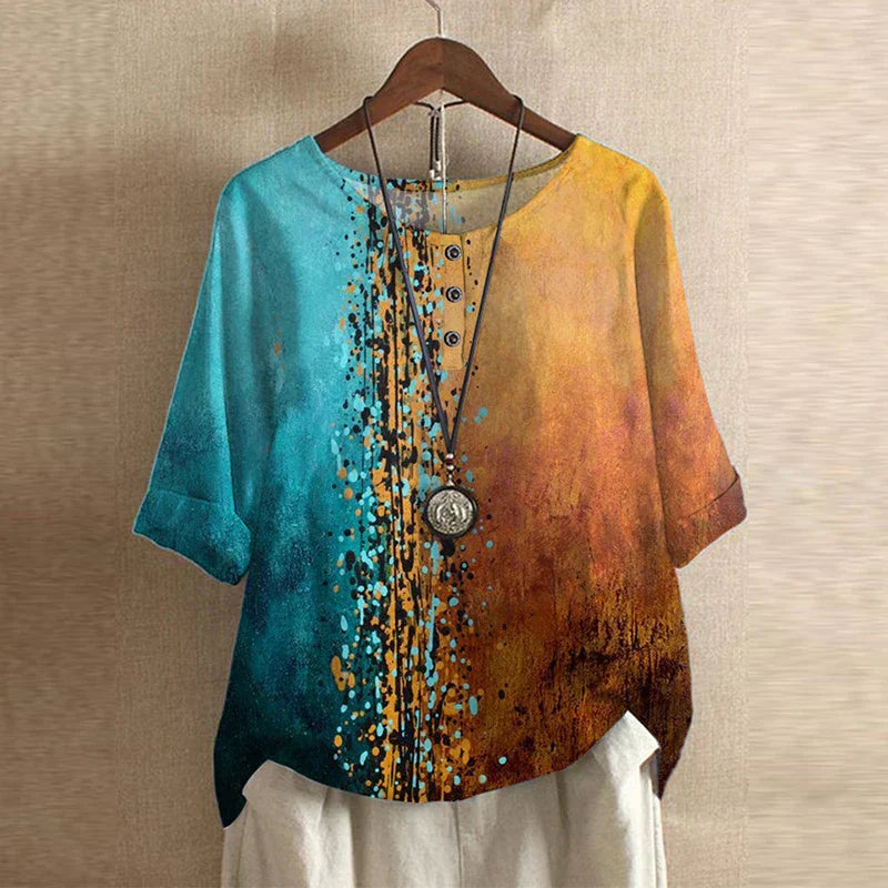 Vintage floral blouse relaxed fit retro-inspired design in soft tones for effortless everyday elegance