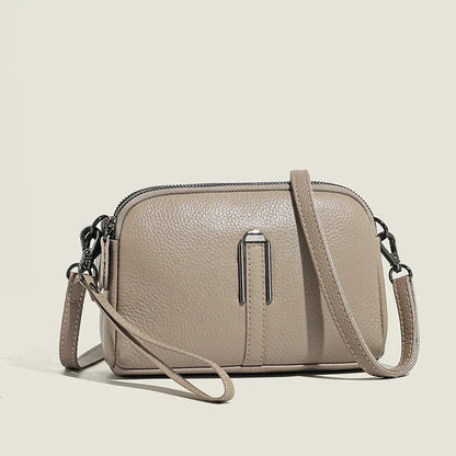 Selinde elegant shoulder bag minimalist design versatile structured silhouette for modern women