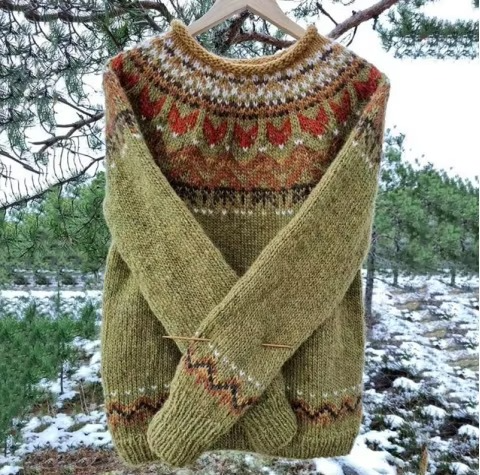 Women's color block knit pullover sweater loose fit round neckline casual everyday comfort