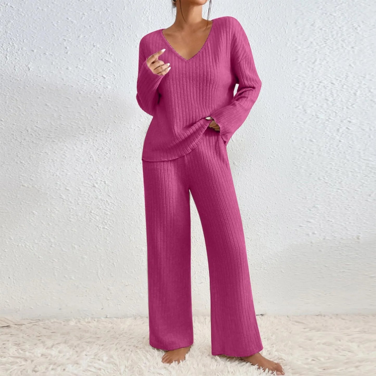 Ribbed knit 2-piece set in neutral tone, relaxed fit with V-neck sweater and matching trousers