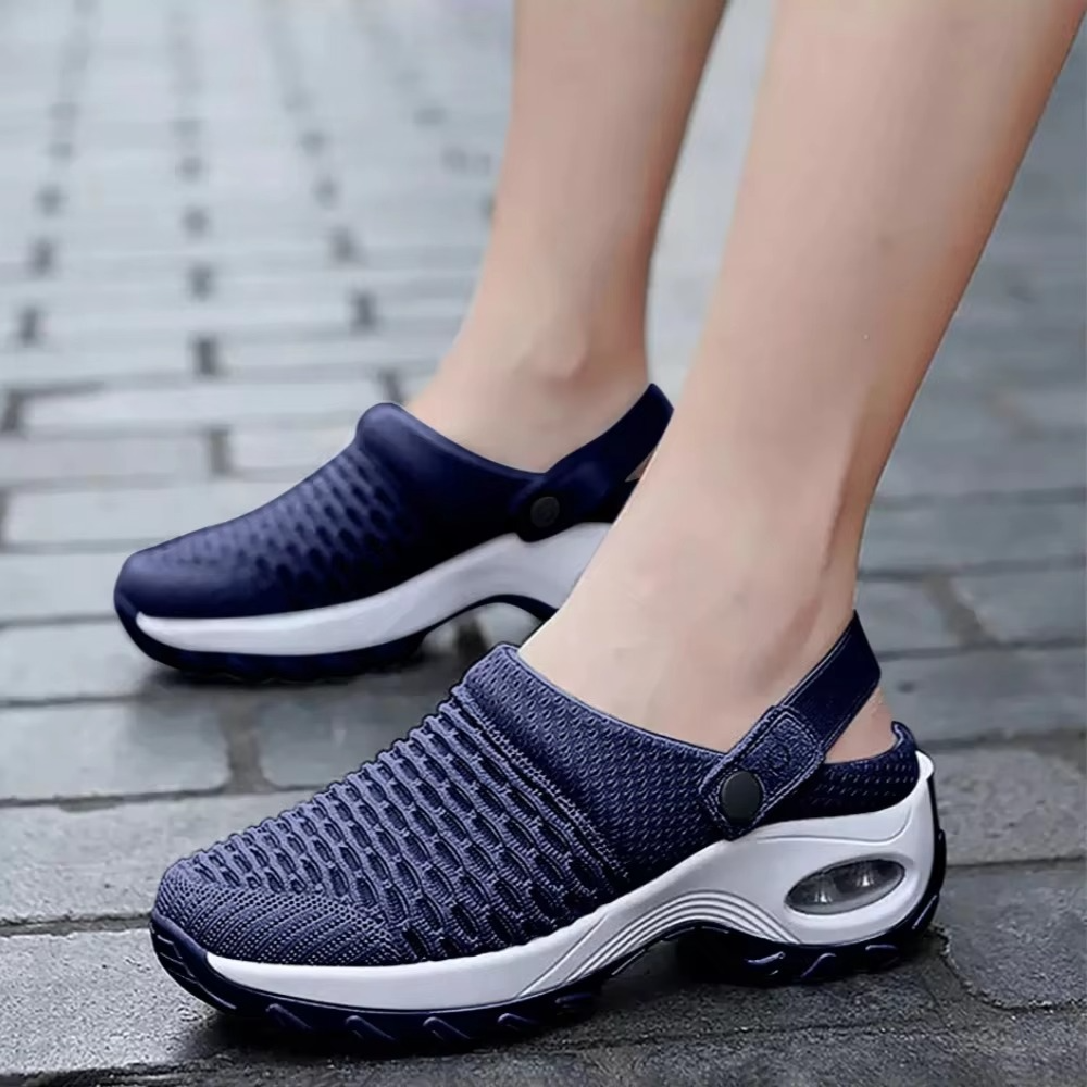 Women's breathable mesh comfort clogs with comfort support in neutral tones, lightweight walking sandals