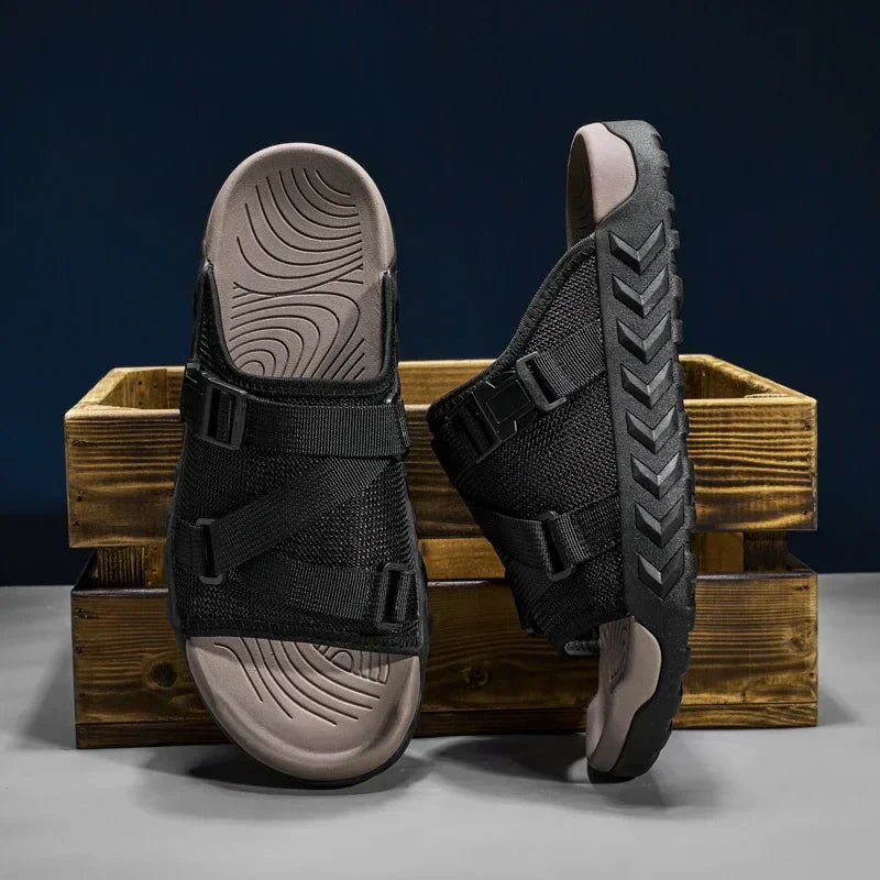 Women's slip-on slippers in minimalist street style with sleek lines and lightweight supportive sole