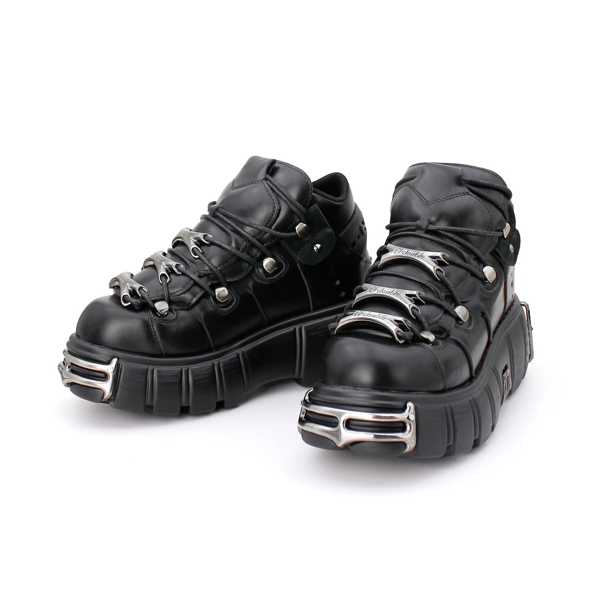 Black punk ankle shoes with lace-up closure and bold 6cm platform sole for edgy street style