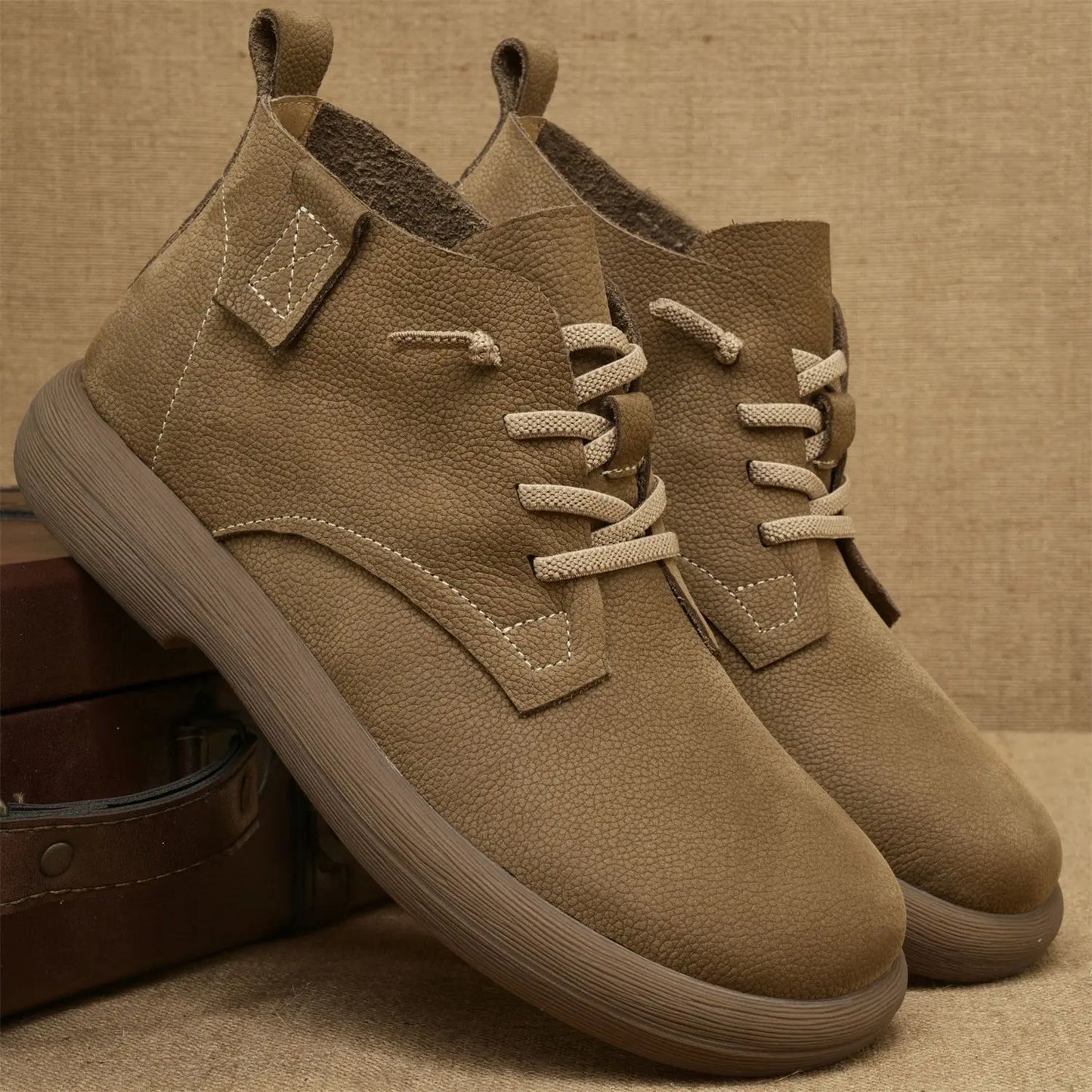 Men's casual lace-up shoes by Wavlynn Arthur, cushioned insole, versatile everyday style