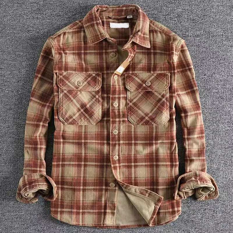Men's casual plaid flannel shirt in classic rugged pattern, relaxed fit for layering and everyday warmth
