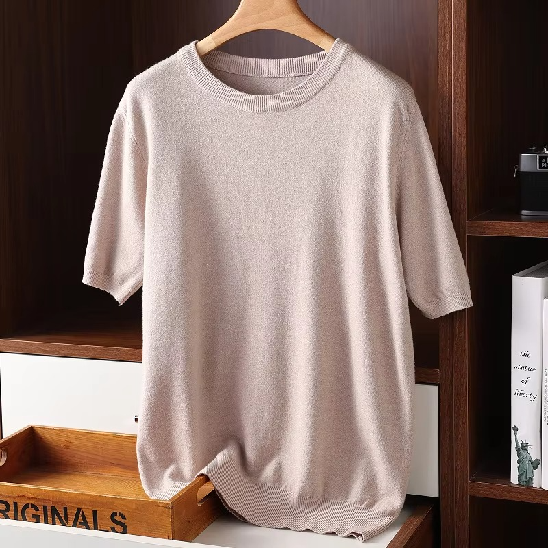 Men's ivory cashmere short sleeve O-neck sweater, lightweight fine-knit with refined minimalist silhouette