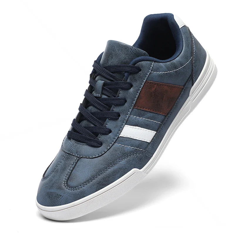 Classic fade sneakers in solid color with white accents, wide-toe silhouette and vintage-inspired modern design