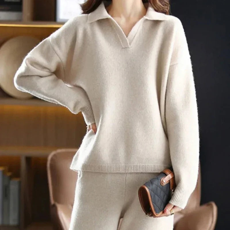 Women's winter two-piece lounge set cozy matching top and bottoms for effortless casual style