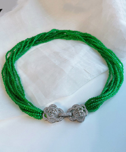 Collier fin en acier inoxydable vert avec perles œil de chat multicouches et graduées - Wavlynn