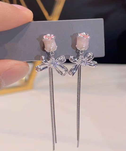 Boucles d'oreilles pendantes fines en alliage de soie avec nœud tulipe et pompon - Wavlynn