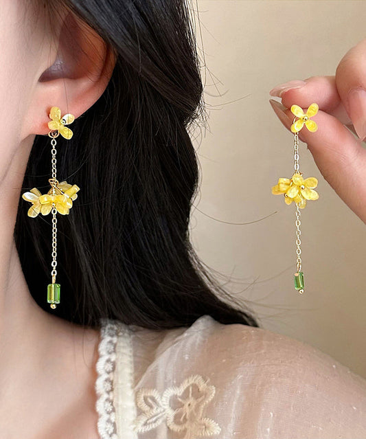 Boucles d'oreilles pendantes fines en acrylique jaune avec pampilles en forme de fleur d'osmanthus - Wavlynn