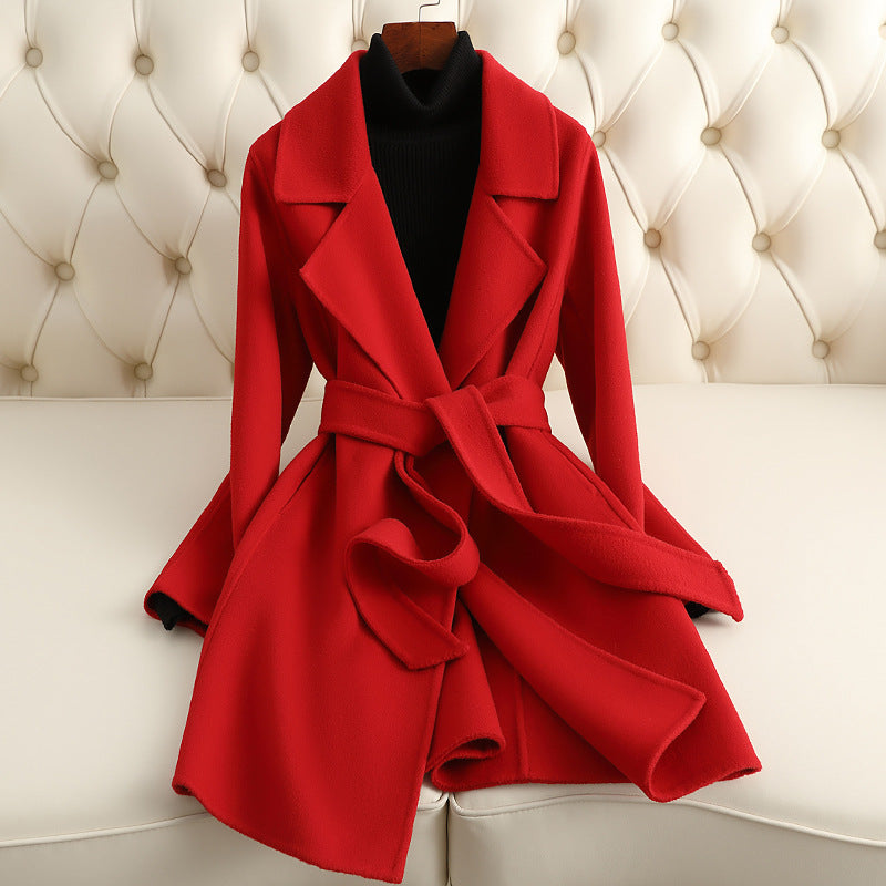 Sofia Amoretti luxe wool coat with chic lapel collar and deep V-neck in timeless hue