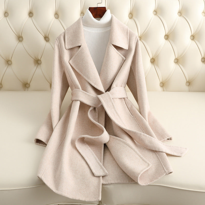 Sofia Amoretti luxe wool coat with chic lapel collar and deep V-neck in timeless hue