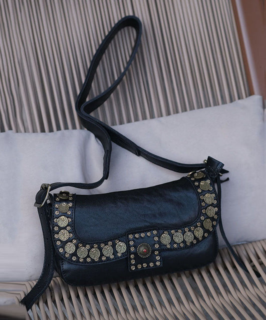 Sac hobo polyvalent en cuir durable et élégant avec rivets noirs - Wavlynn