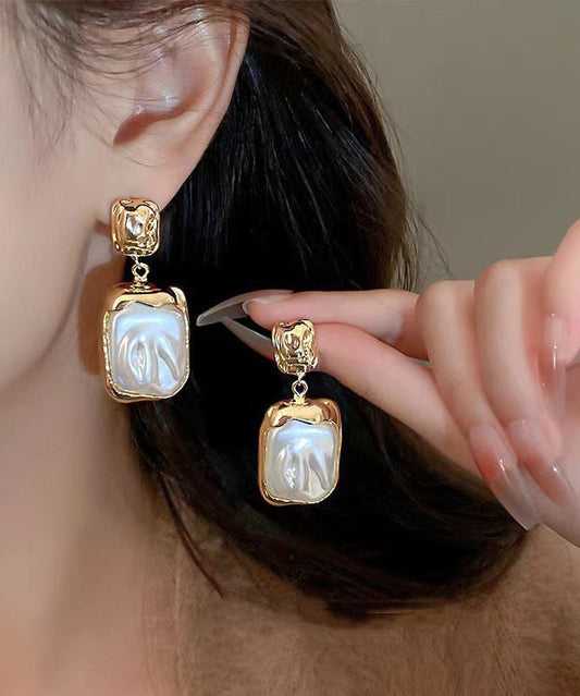 Boucles d'oreilles pendantes carrées élégantes en alliage de cuivre doré et perles - Wavlynn