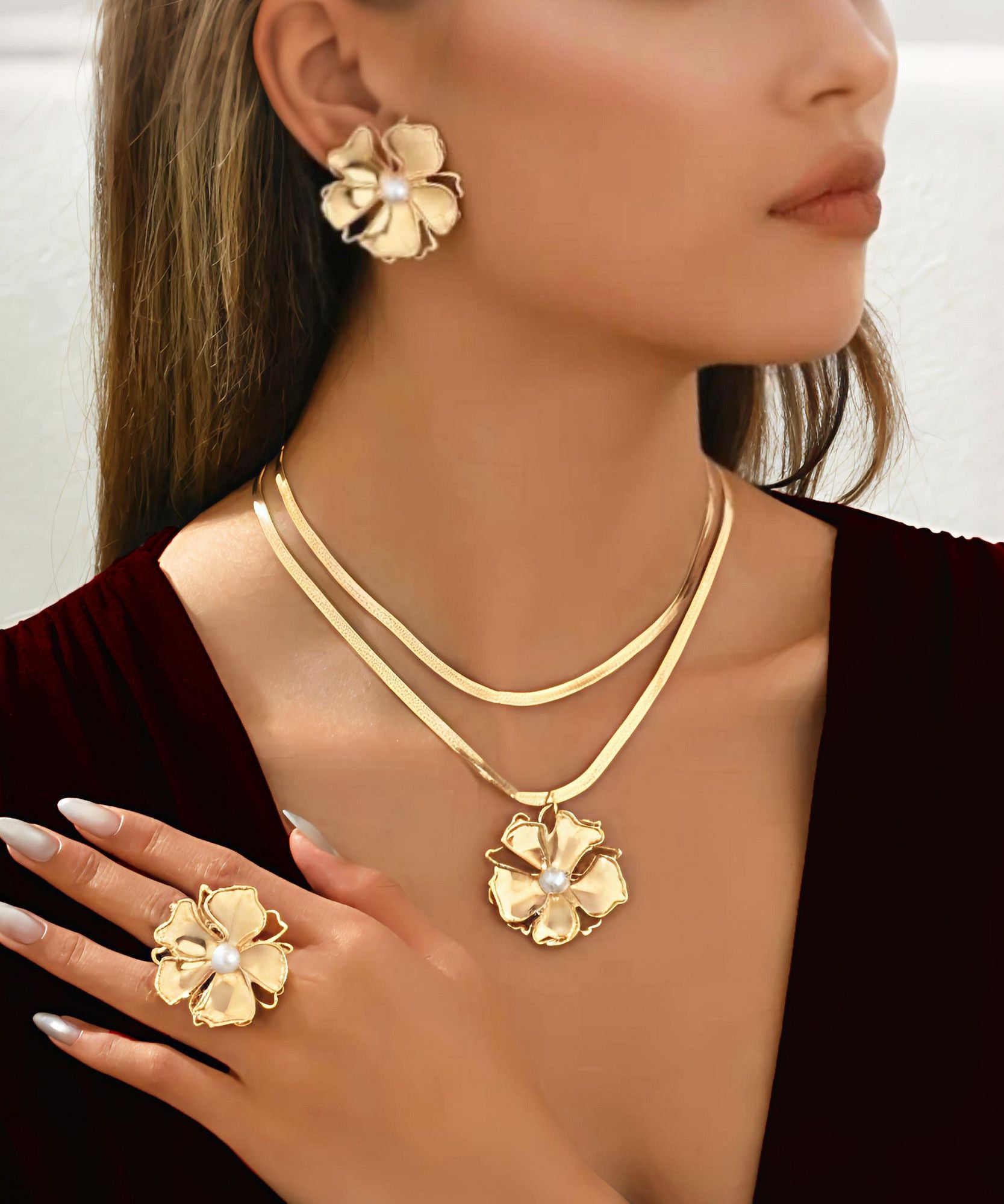 Ensemble élégant composé d'un collier, d'une bague et de trois boucles d'oreilles à tige en perles et cuivre doré - Wavlynn