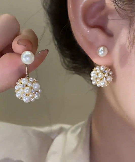 Boucles d'oreilles à tige élégantes en cuivre blanc avec perles de zircon surdorées - Wavlynn