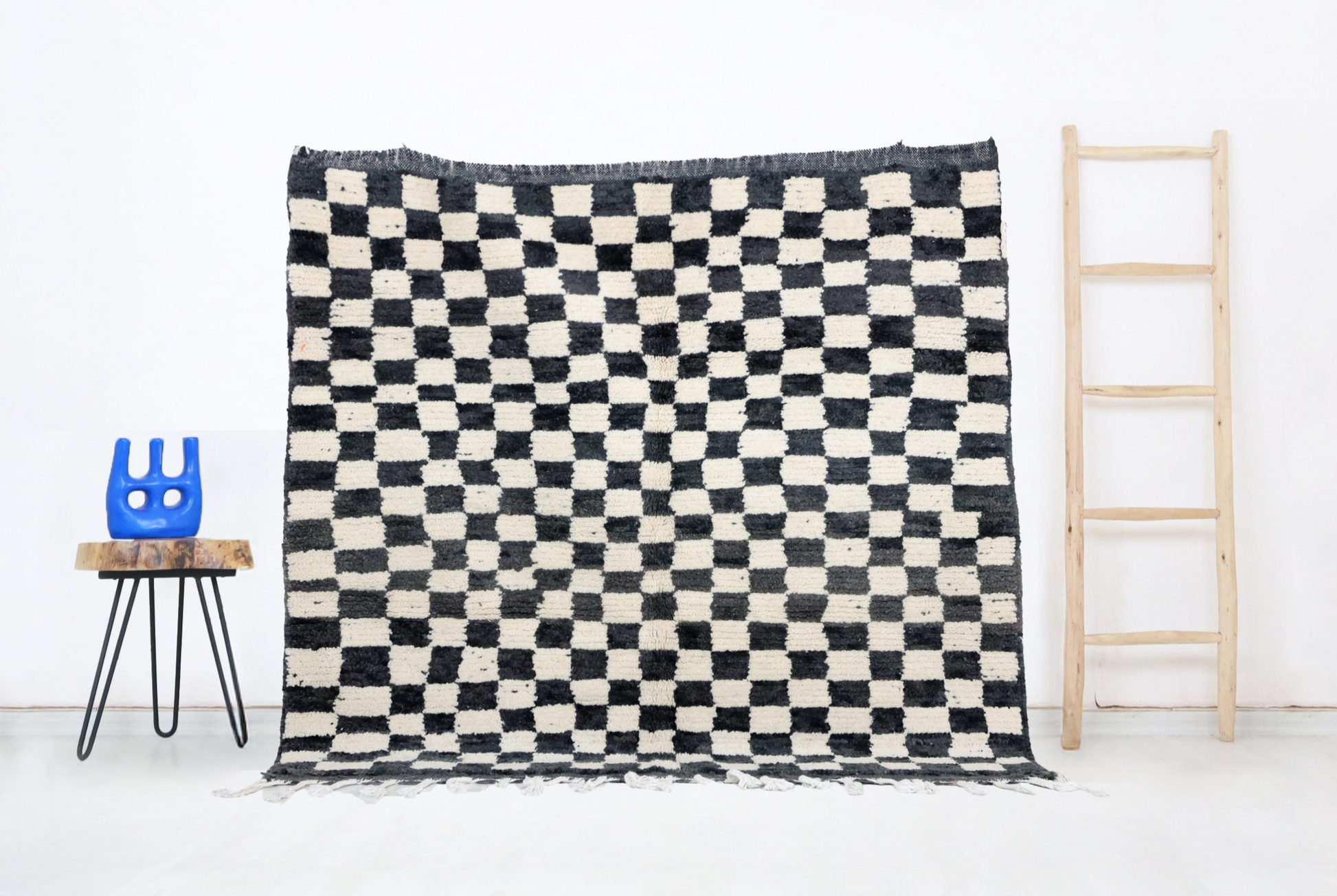 Taziri Moroccan Checkered Rug 5'2" x 4'9" - Wavlynn