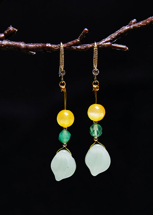 Boucles d'oreilles uniques en jade naturel et cire d'abeille - Wavlynn
