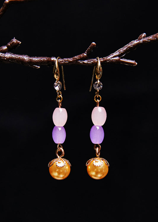 Boucles d'oreilles pendantes uniques en perles jaunes et pierres précieuses naturelles - Wavlynn