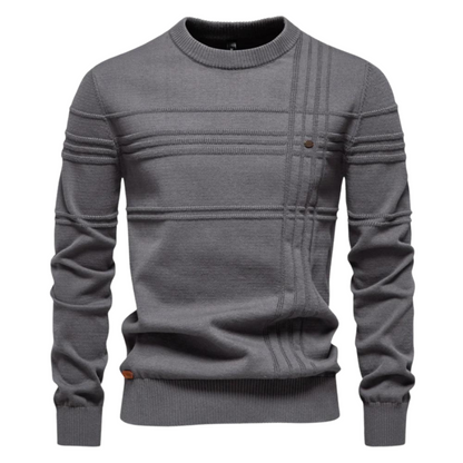 Men's checkered sweater in classic pattern, modern slim fit with refined elegant design