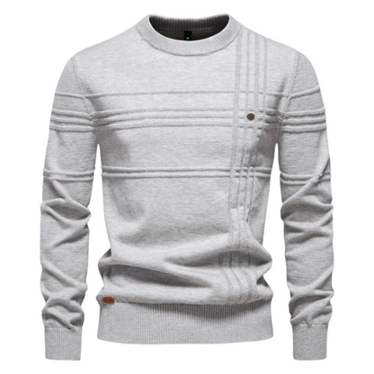 Men's checkered sweater in classic pattern, modern slim fit with refined elegant design