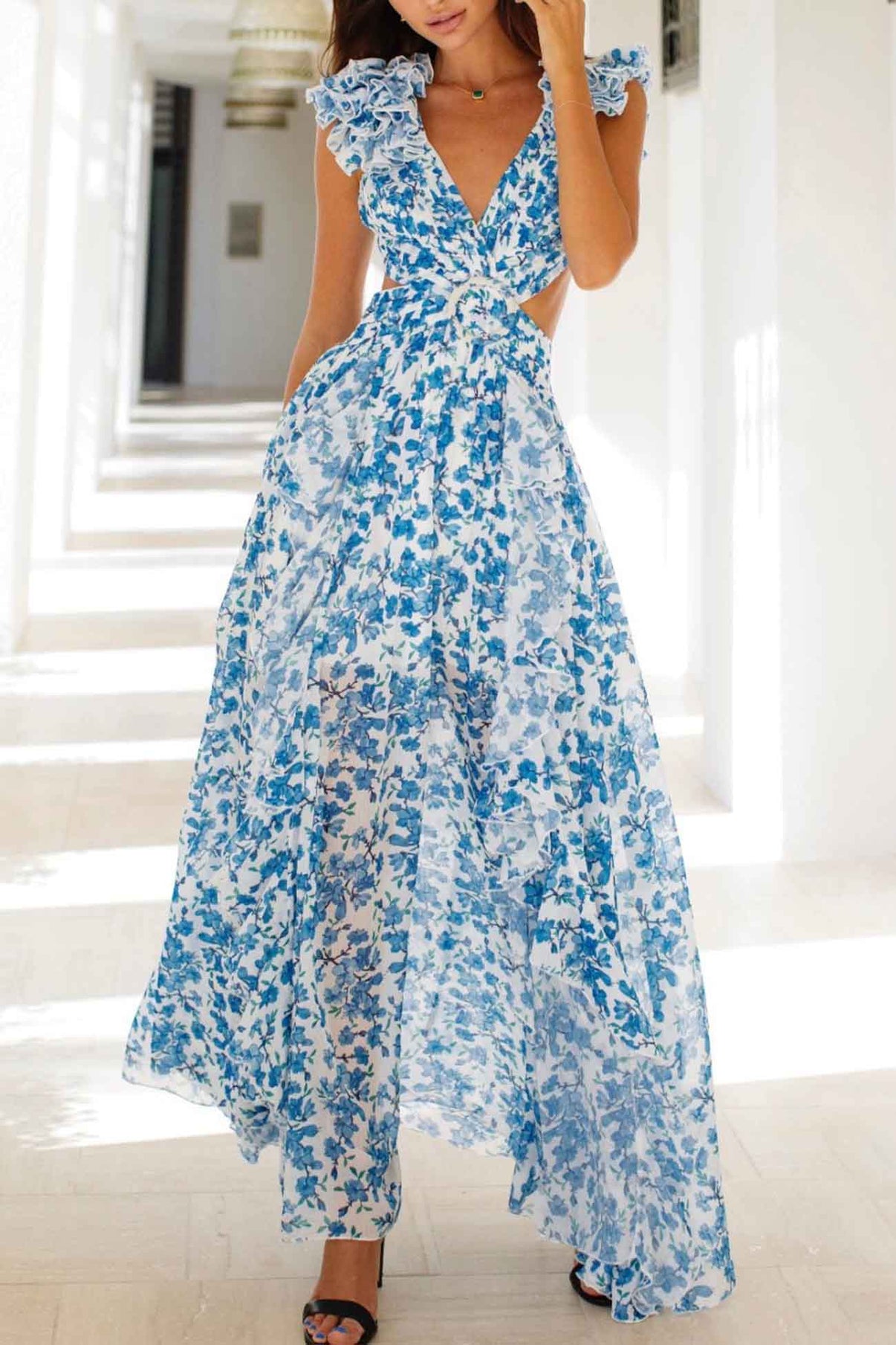 V-Neck Floral Maxi Dress Women Elegant Flowing Wavlynn