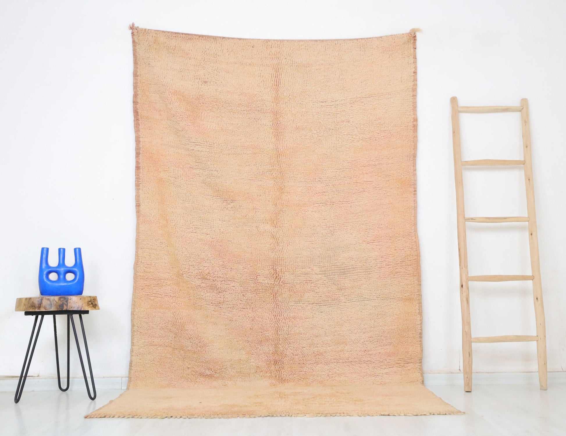 Nifas  Vintage Moroccan Rug  4'9" x 8'3" - Wavlynn