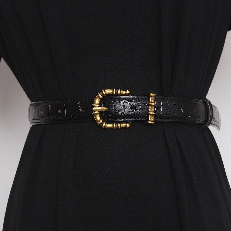 Gold-tone Baroque buckle belt crocodile-textured leather waist cincher sculptural glamour accent
